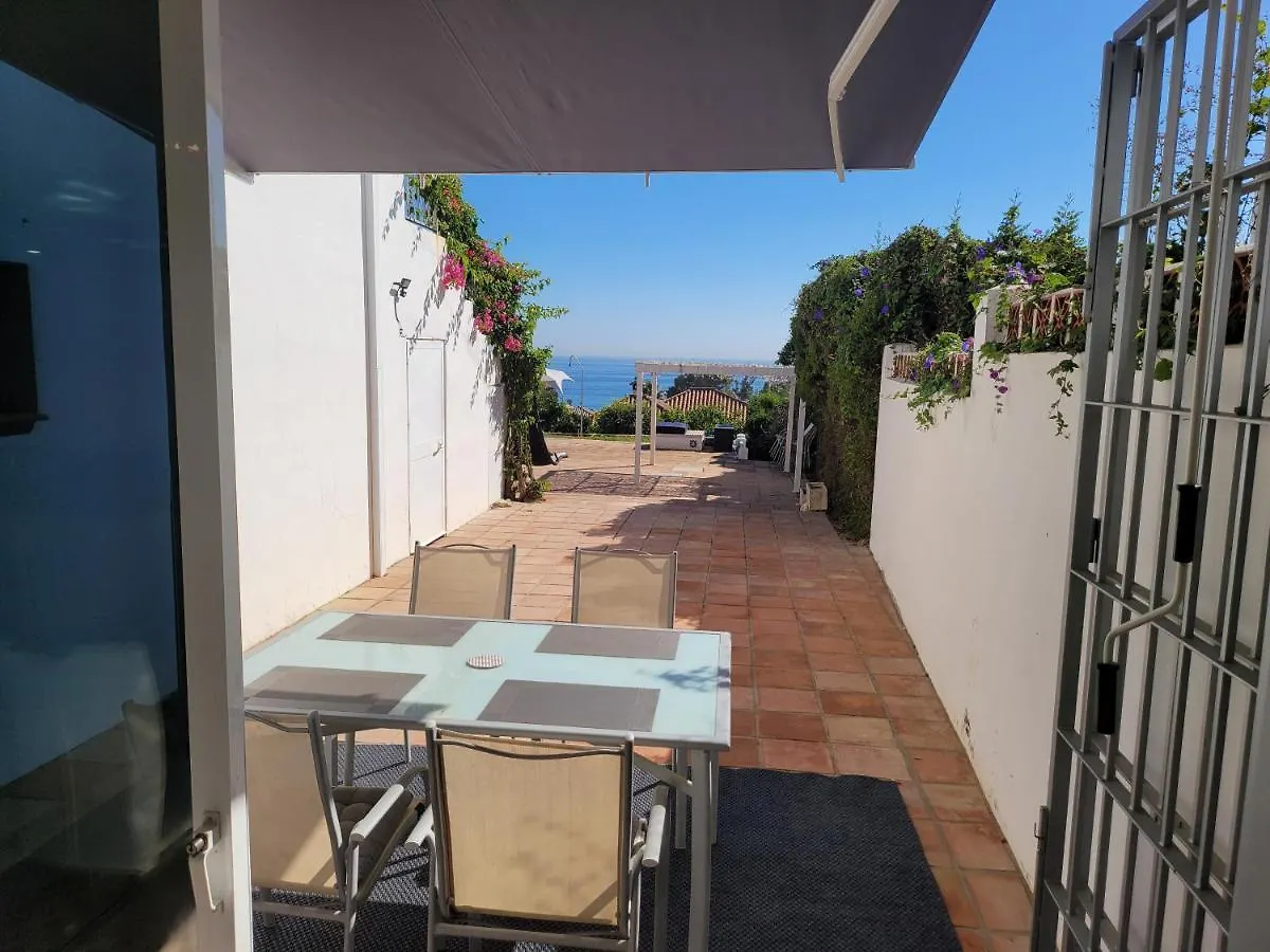 Luxury Apartments Sea Views With Pool マニルバ
