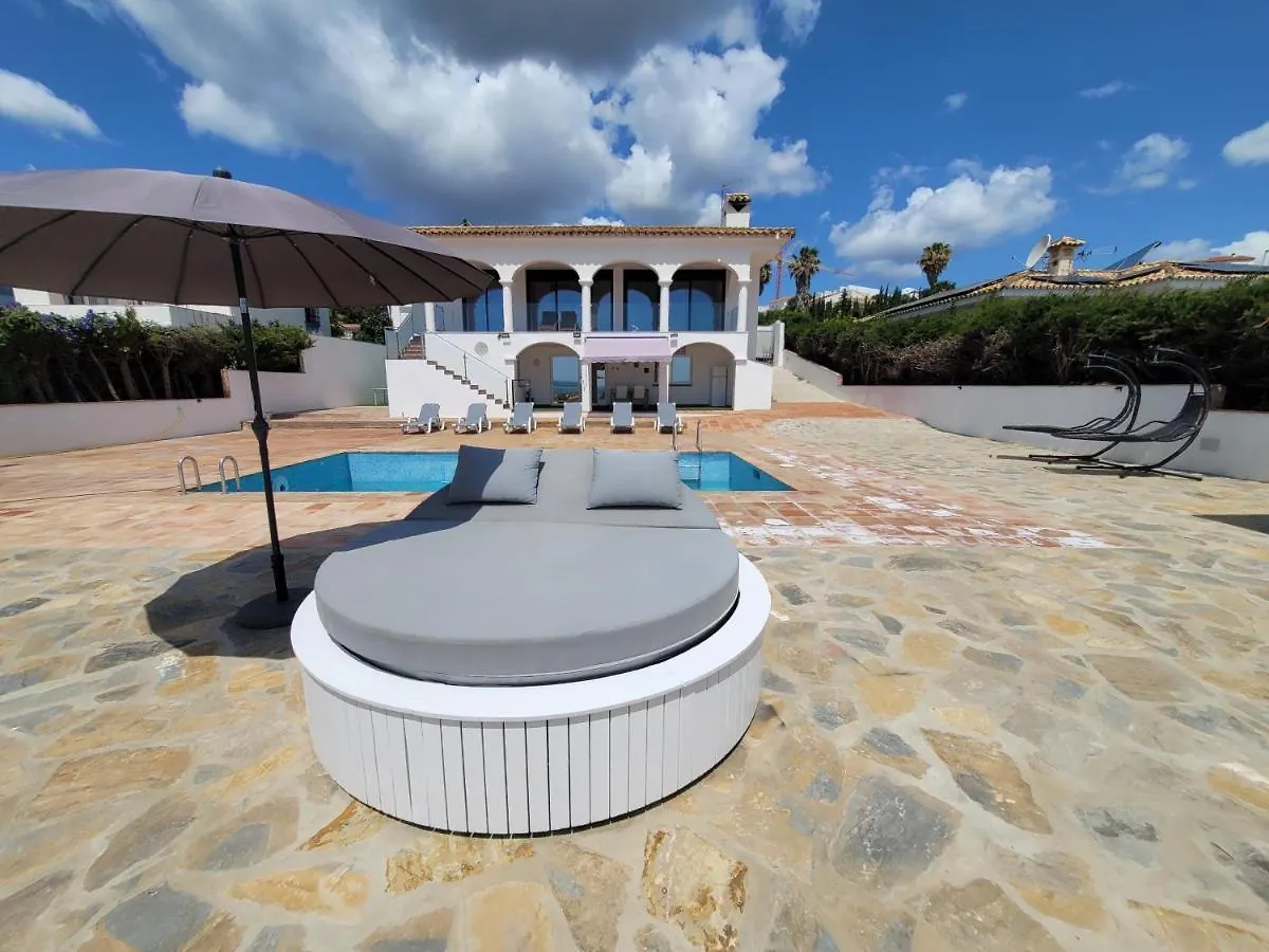 Luxury Apartments Sea Views With Pool Manilva 0*,